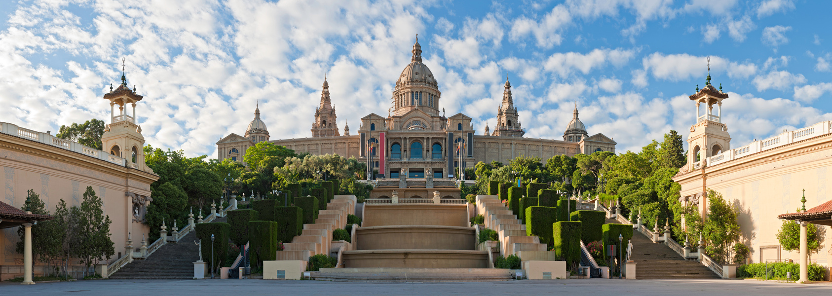 Barcelona Museu Nacional d'Art de Catalunya MNAC panorama Montjuïc Spain